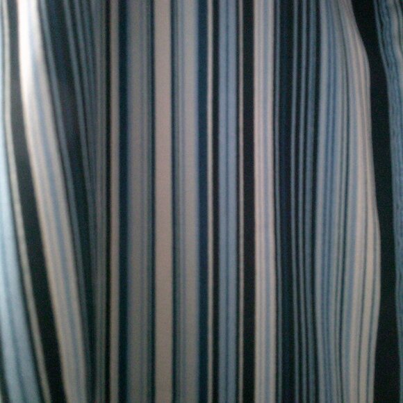 Maggie Barnes Size 2X Button down Blouse Plus Size Blouse (imperfect) - Picture 5 of 8